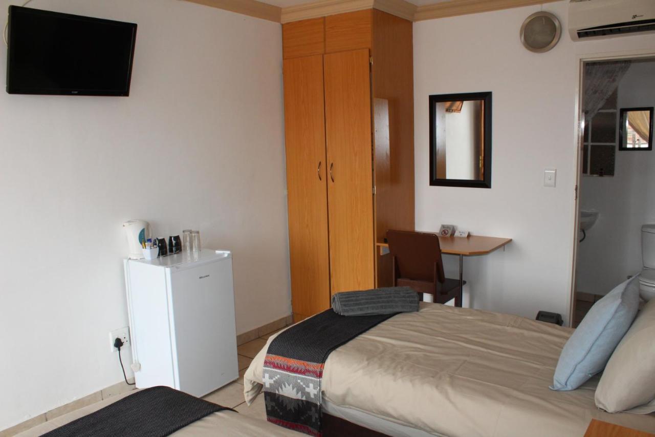 Bed and Breakfast Mon Reve Lephalale Екстер'єр фото